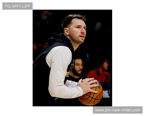 东契奇借掩护远投命中，独行侠保持上风